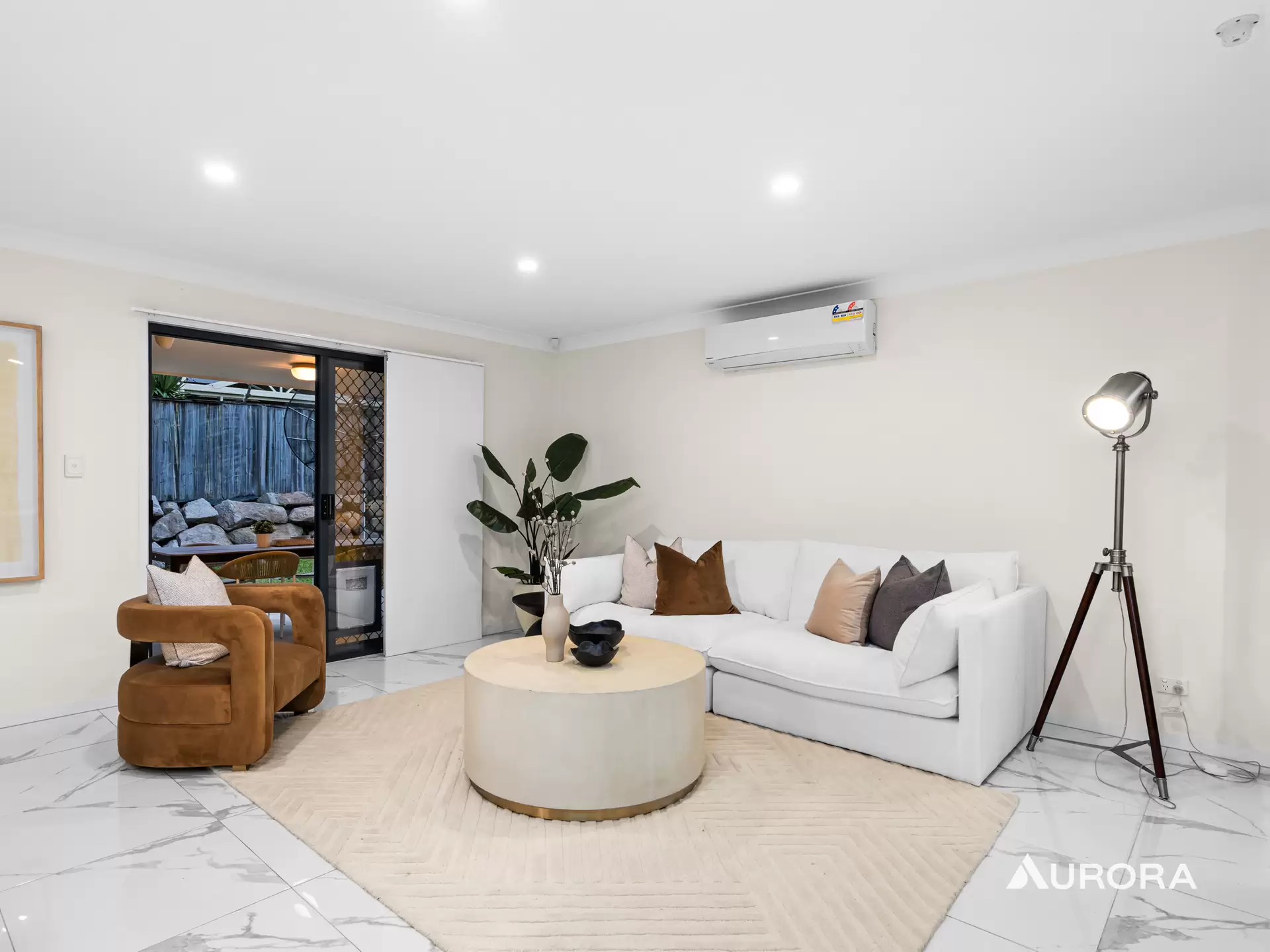9 Clifford Close, Kuraby Sold by Aurora Property - image 1