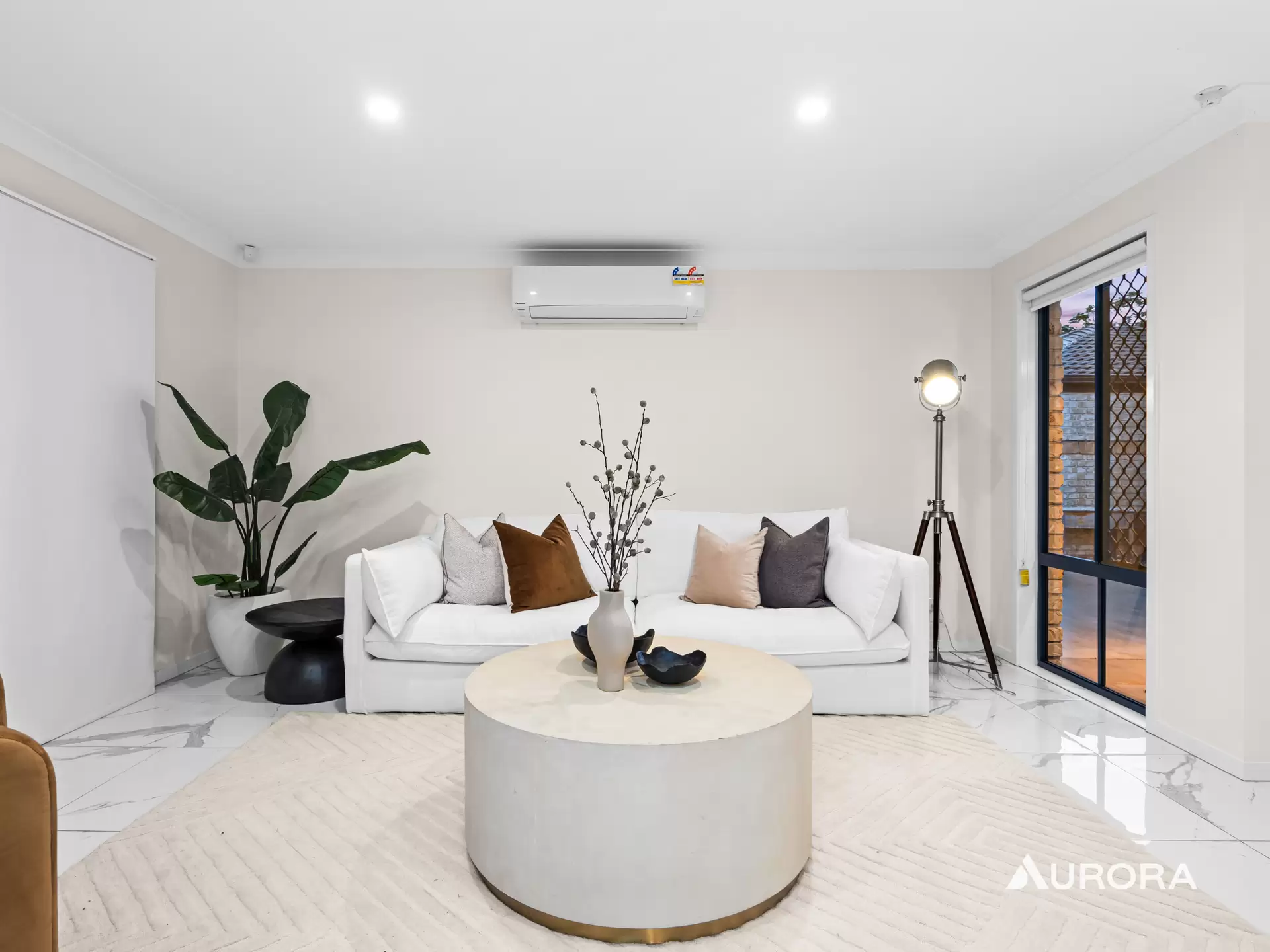9 Clifford Close, Kuraby Sold by Aurora Property - image 1