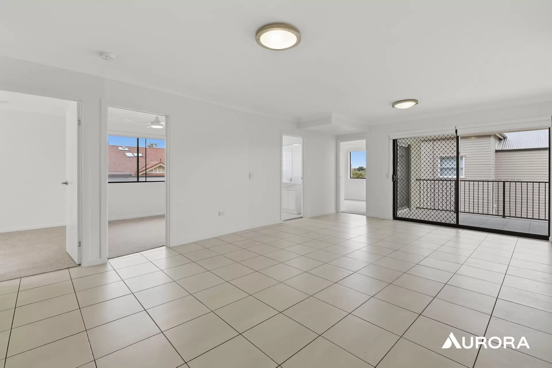 4/58 Burrai Street, Morningside Leased by Aurora Property - image 1