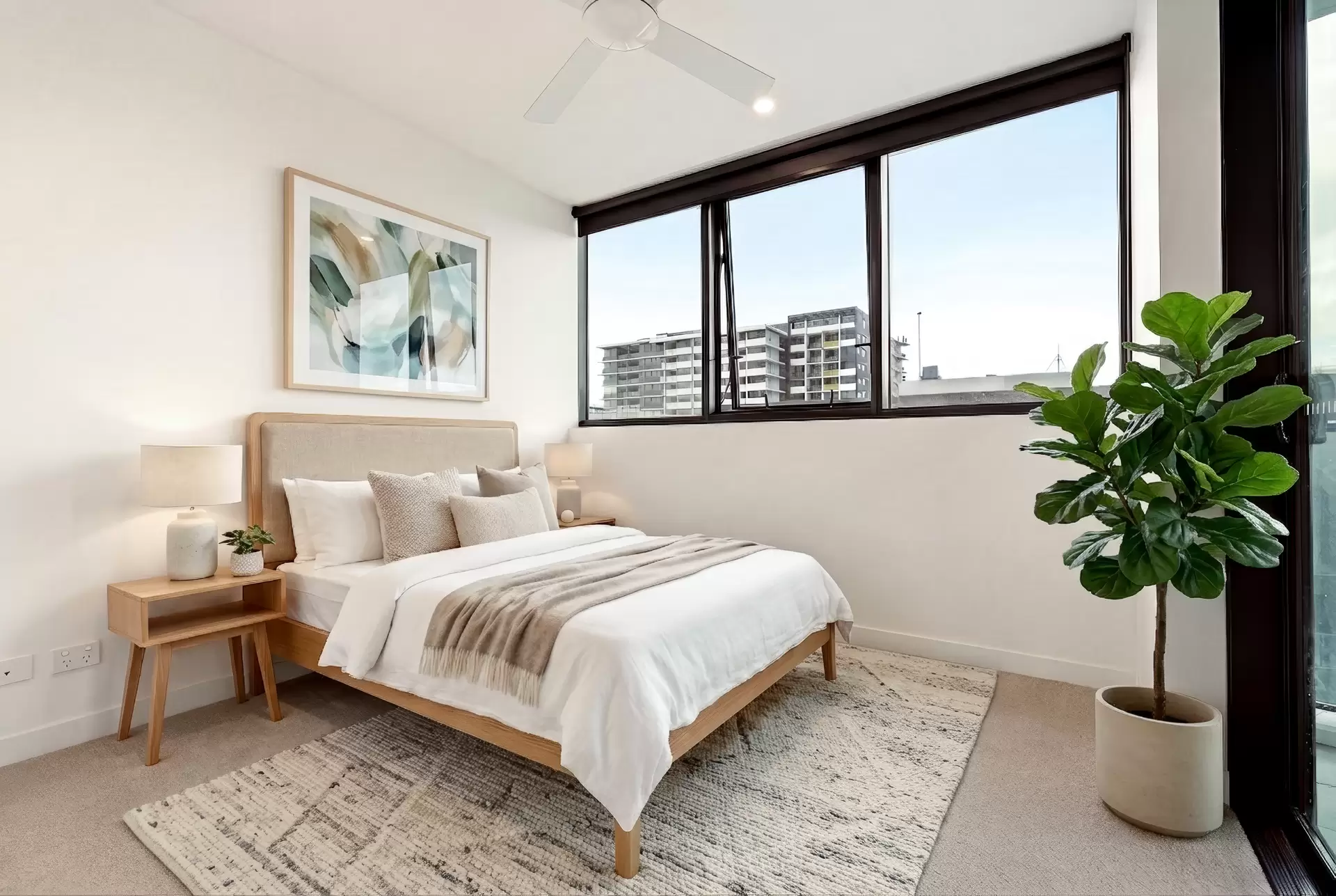 10806/7 Wharf Street, Hamilton Sold by Aurora Property - image 1