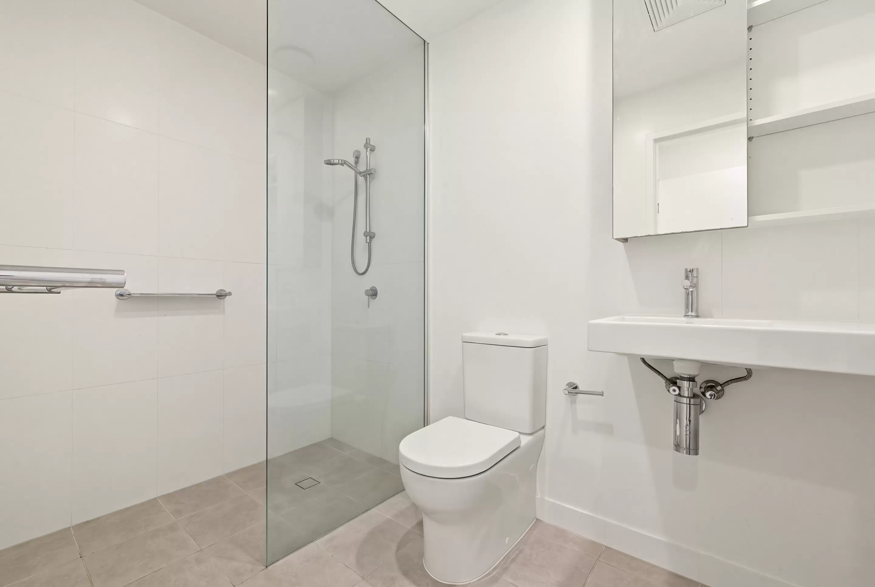 10806/7 Wharf Street, Hamilton Sold by Aurora Property - image 6