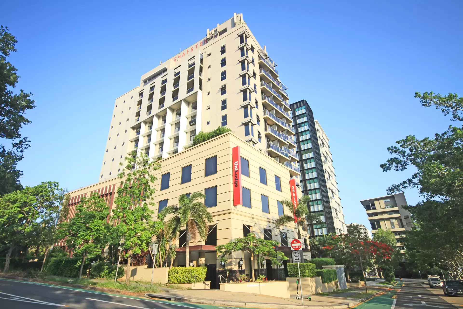 609/188 Shafston Avenue, Kangaroo Point Sold by Aurora Property - image 1