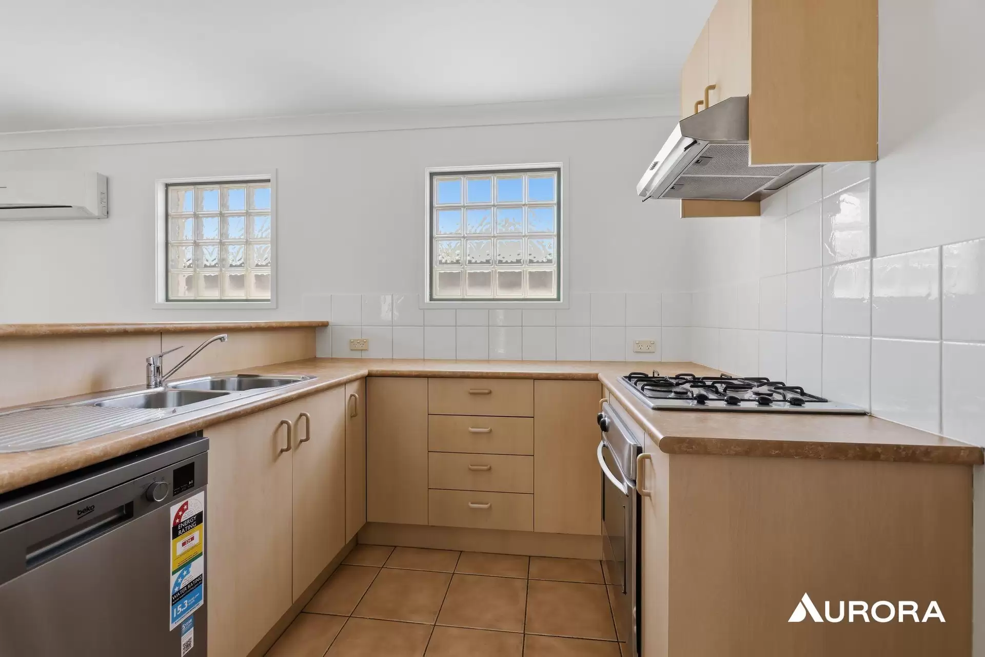 15/33 Mornington Crescent, Morningside Leased by Aurora Property - image 1