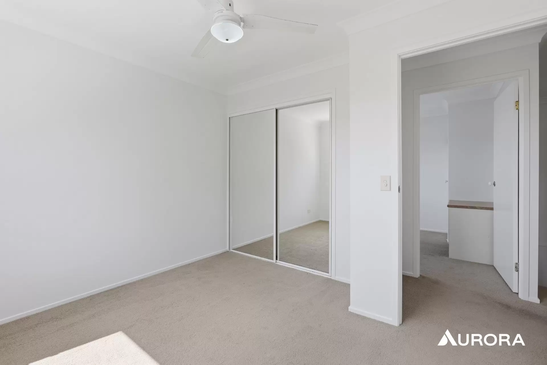 15/33 Mornington Crescent, Morningside Leased by Aurora Property - image 1