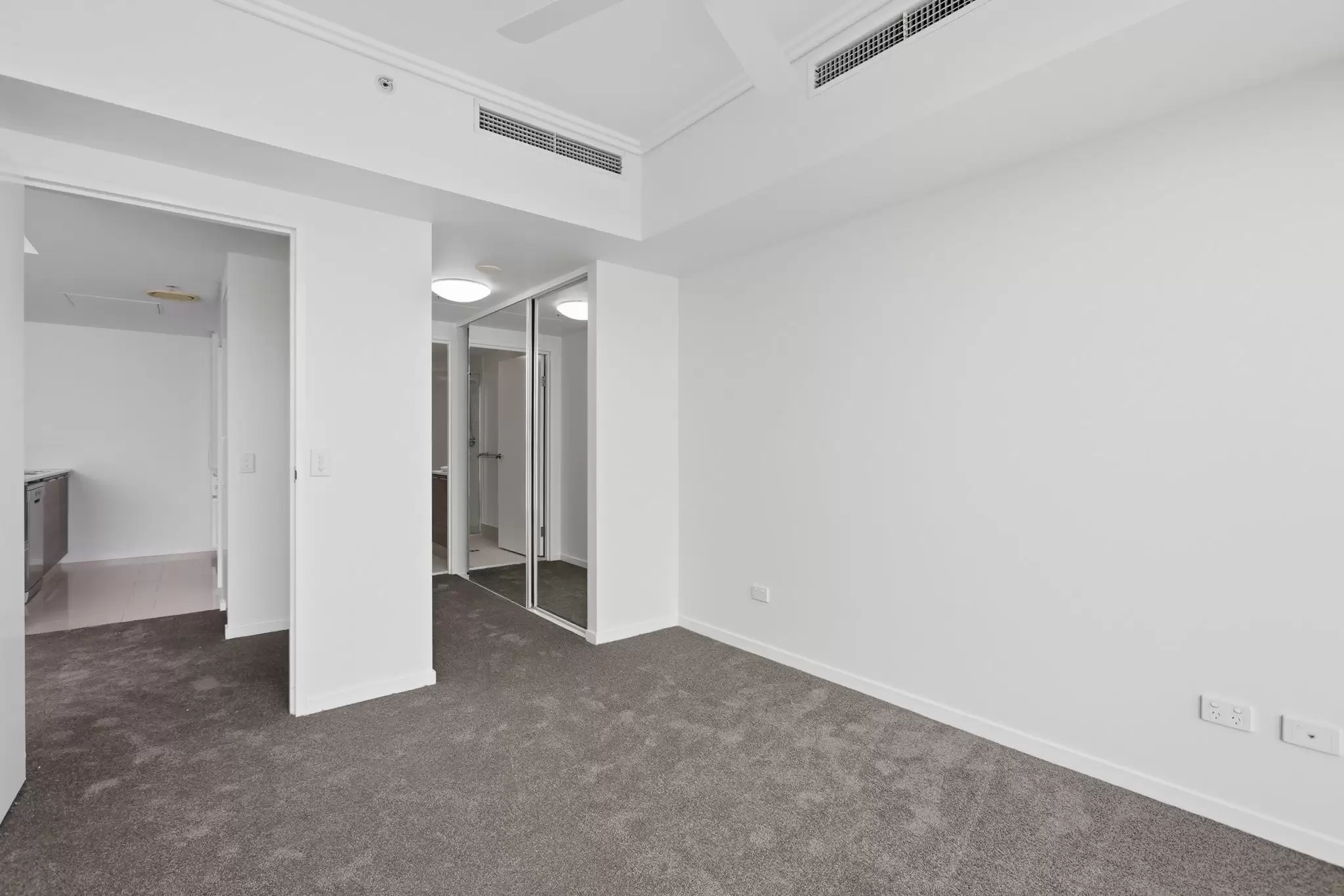 11611/8 Harbour Road, Hamilton Leased by Aurora Property - image 7