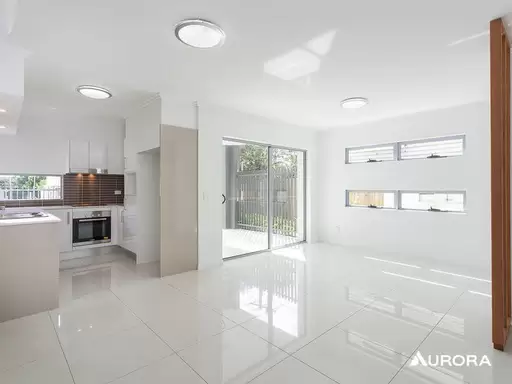 1/146 Cavendish Road, Coorparoo Leased by Aurora Property