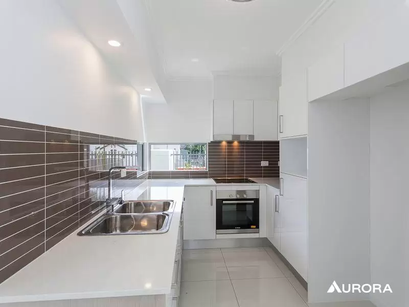 1/146 Cavendish Road, Coorparoo Leased by Aurora Property - image 3