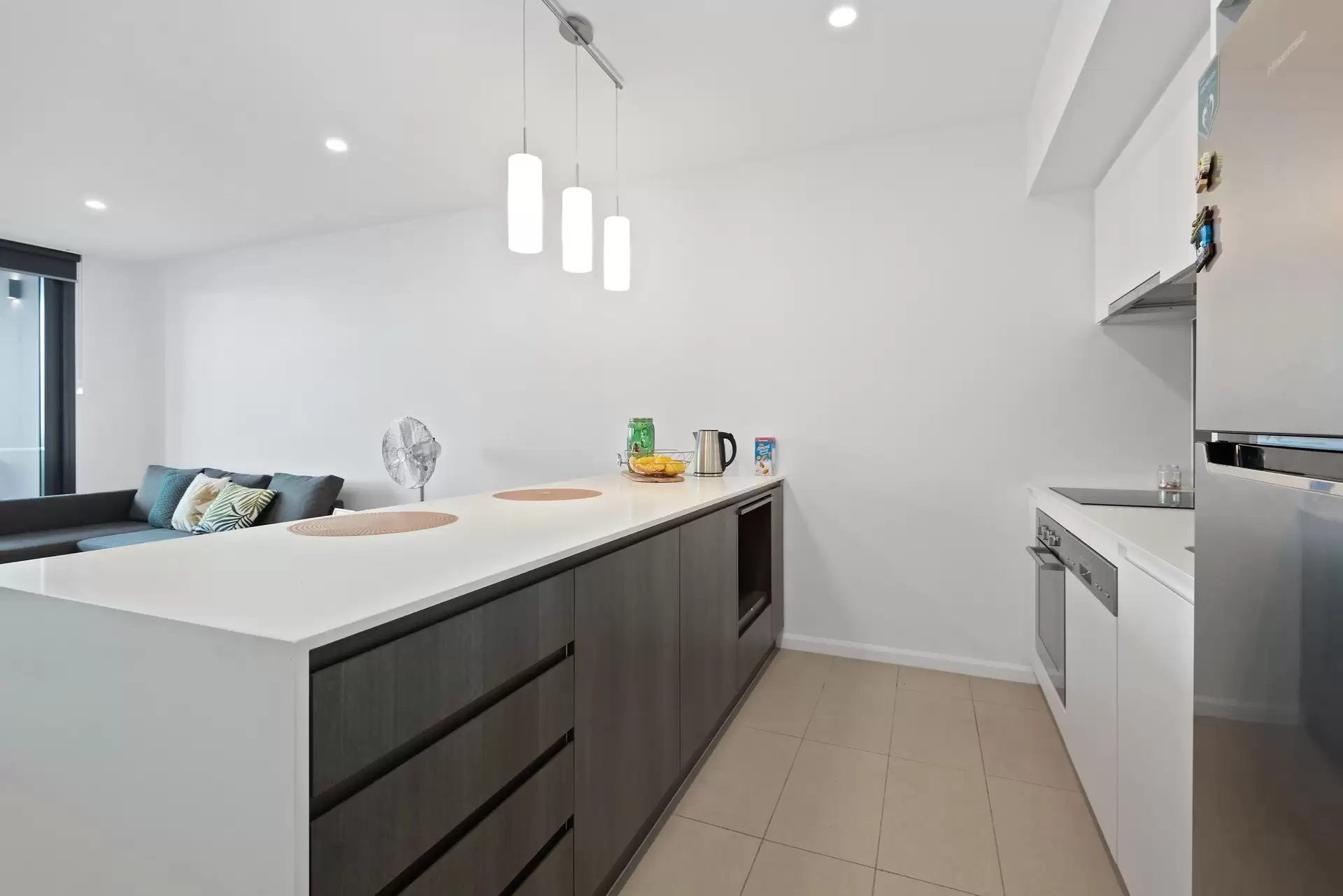 11309/300 Old Cleveland Road, Coorparoo Sold by Aurora Property - image 1