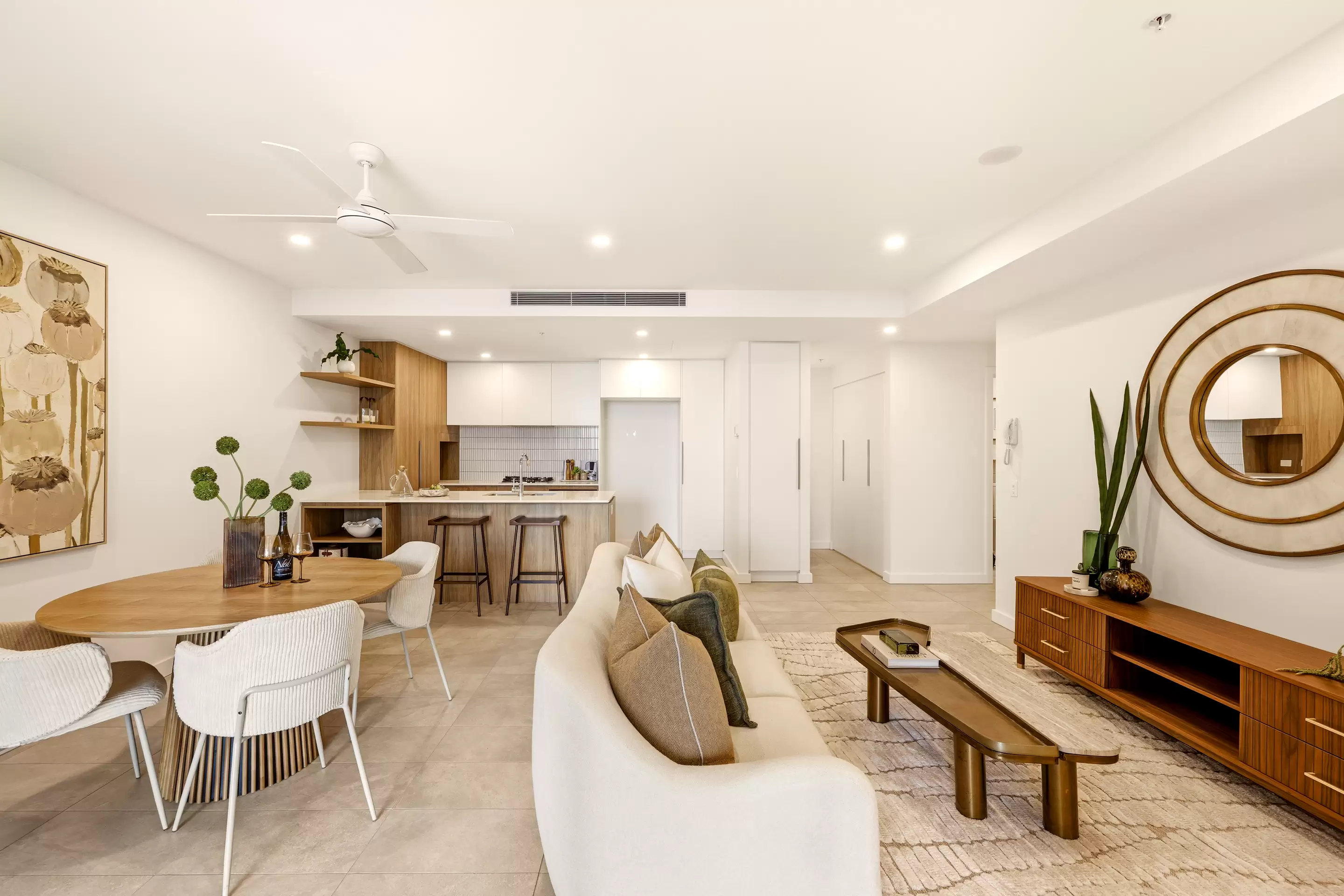 31210/15 Wharf Street, Hamilton Sold by Aurora Property - image 2