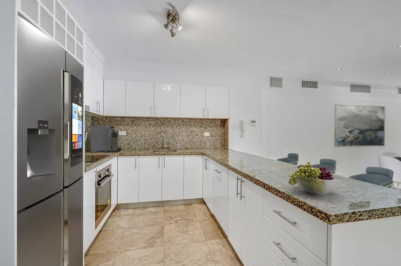 2/108 Victoria Street, Spring Hill Sold by Aurora Property - image 3
