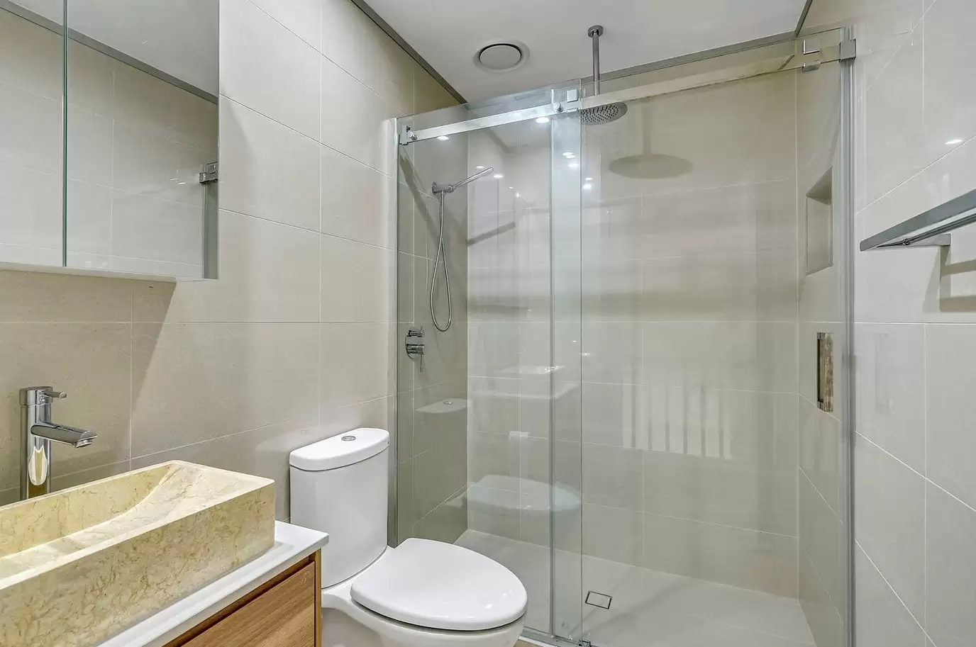 2/108 Victoria Street, Spring Hill Sold by Aurora Property - image 10