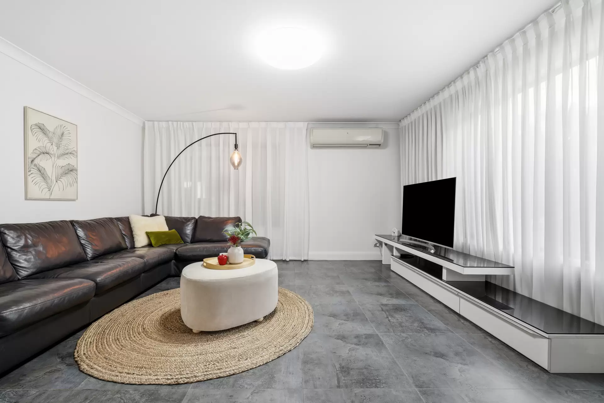 63 Kenilworth Place, Carindale Sold by Aurora Property - image 1