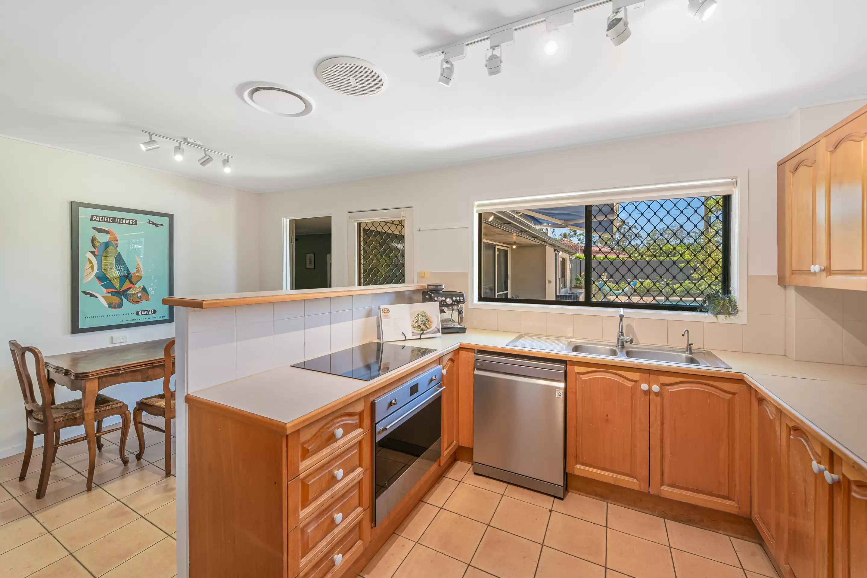 1A Acworth, Kenmore Leased by Aurora Property - image 5