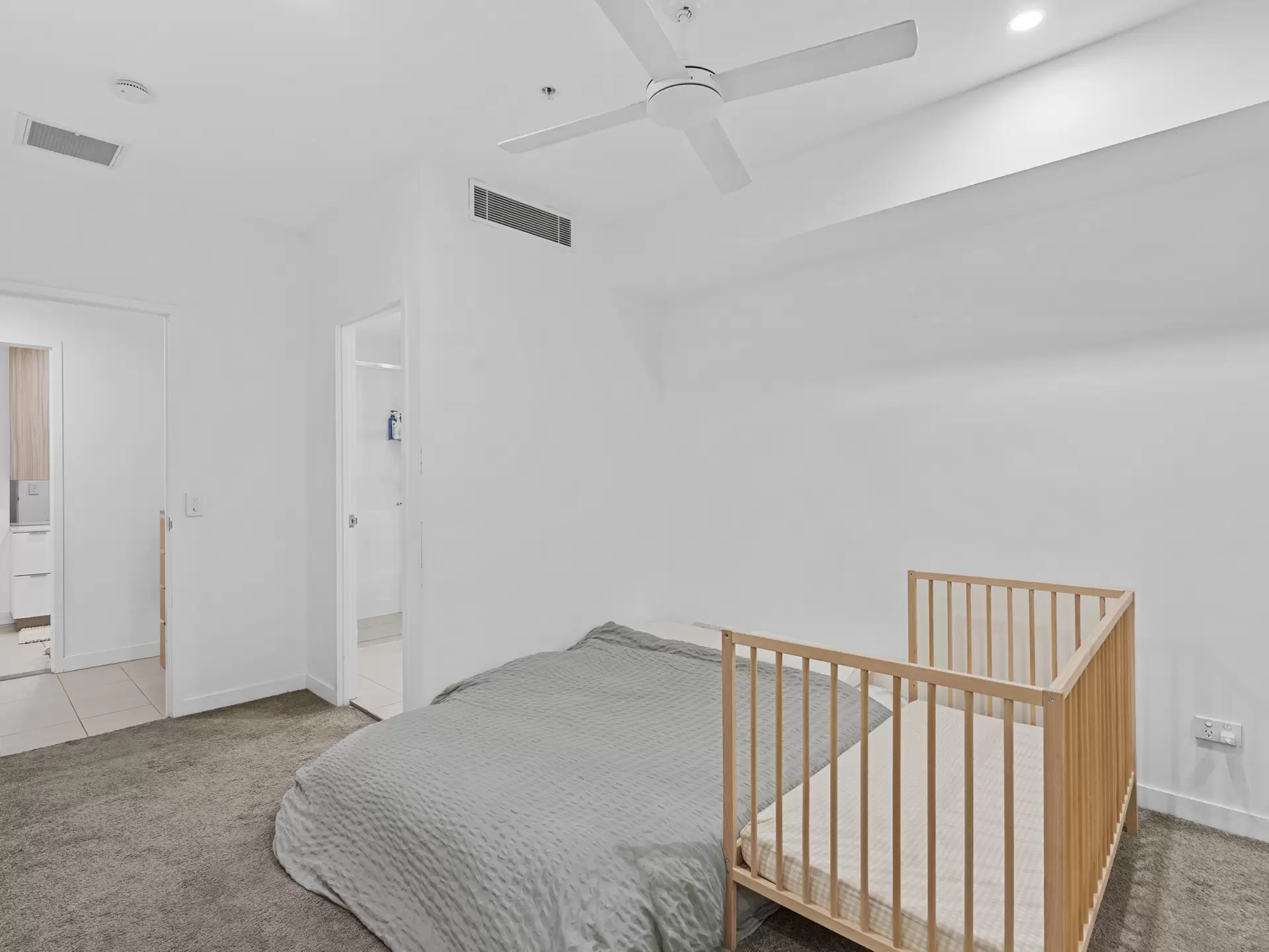 20109/37 Kyabra St, Newstead For Sale by Aurora Property - image 1