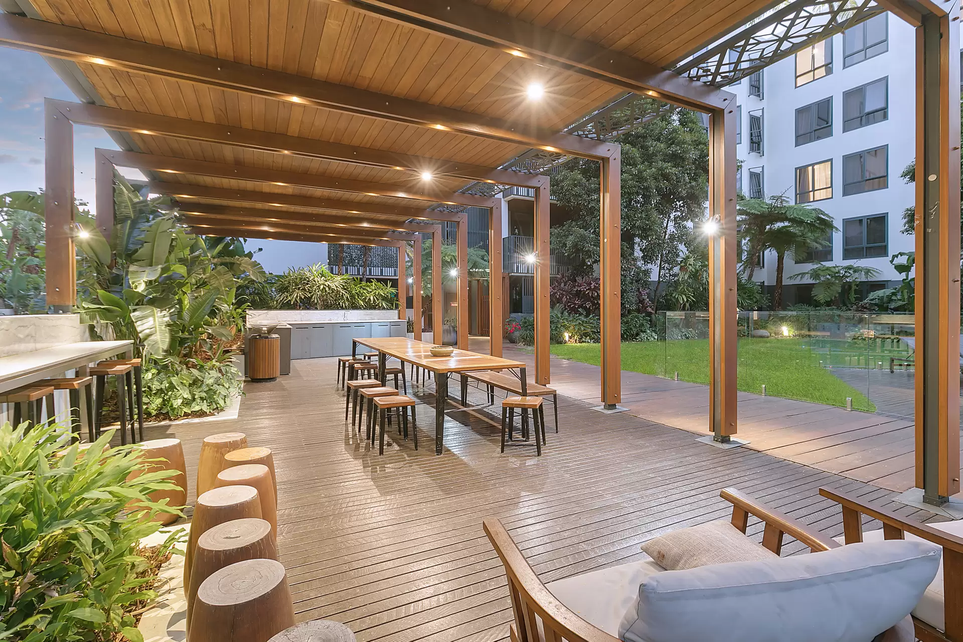2605/3 Gibbon Street, Woolloongabba Sold by Aurora Property - image 1