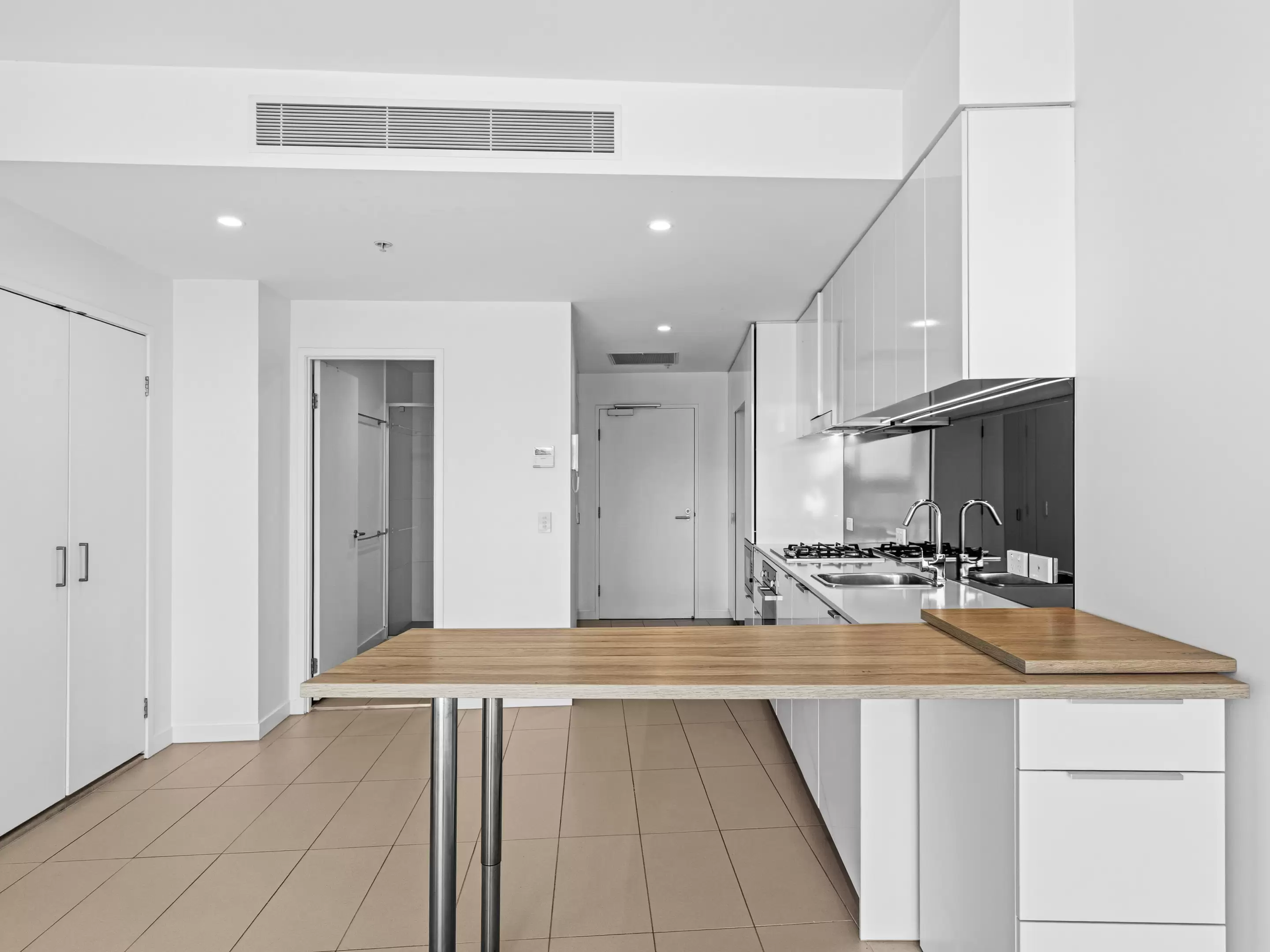 10703/88 Doggett Street, Newstead Sold by Aurora Property - image 3