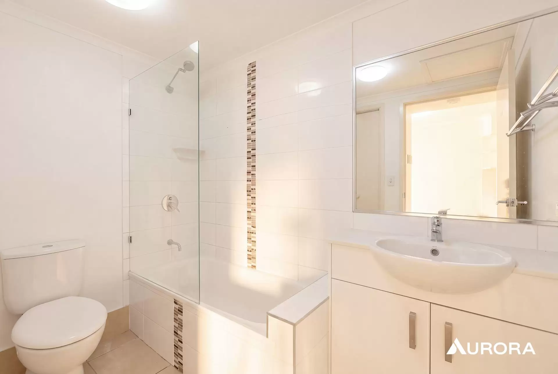 2/653 Nudgee Road, Nundah Leased by Aurora Property - image 1