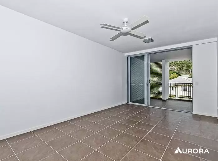 1/17 Burnley Street, Newmarket Leased by Aurora Property - image 2