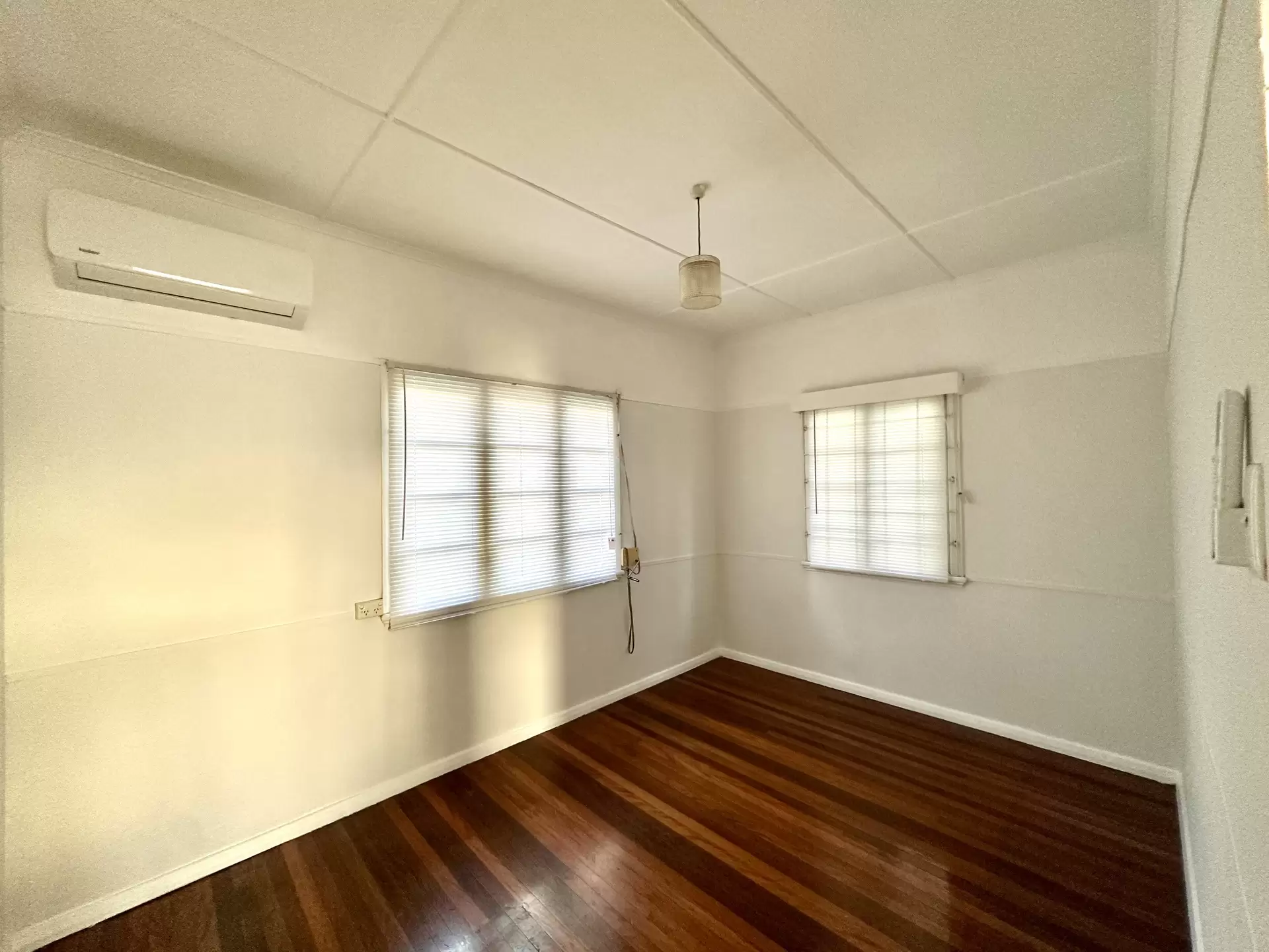 7 Hall Avenue, Norman Park Leased by Aurora Property - image 1
