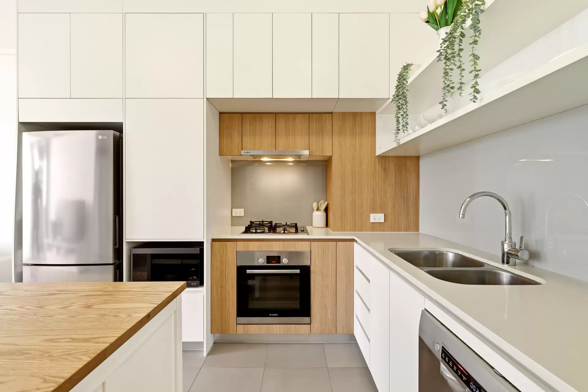 3212/126 Parkside Circuit, Hamilton Sold by Aurora Property - image 1