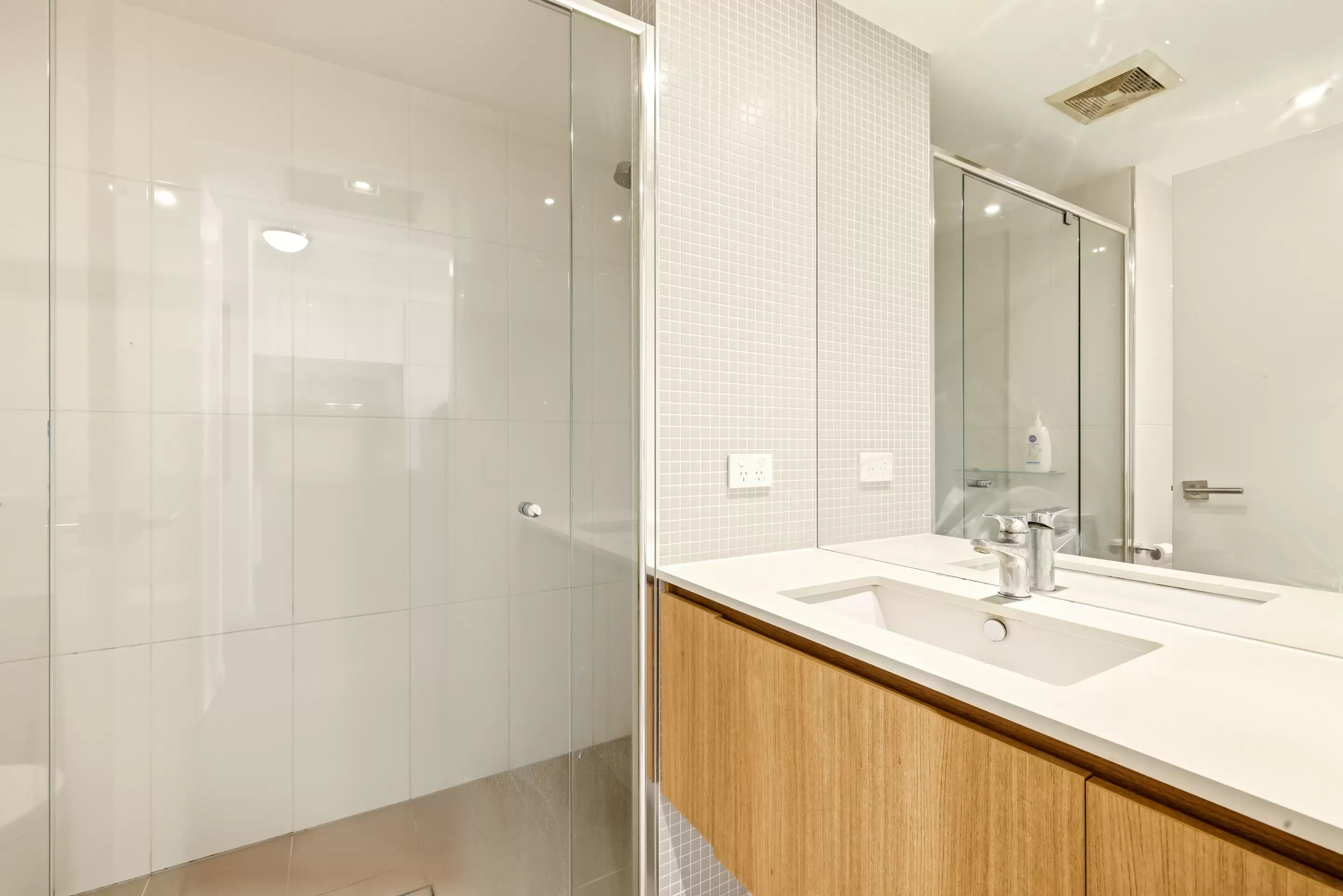 3212/126 Parkside Circuit, Hamilton Sold by Aurora Property - image 8