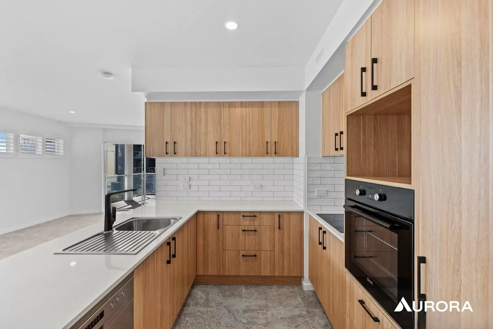 6/8 Besham Parade, Wynnum Leased by Aurora Property - image 2