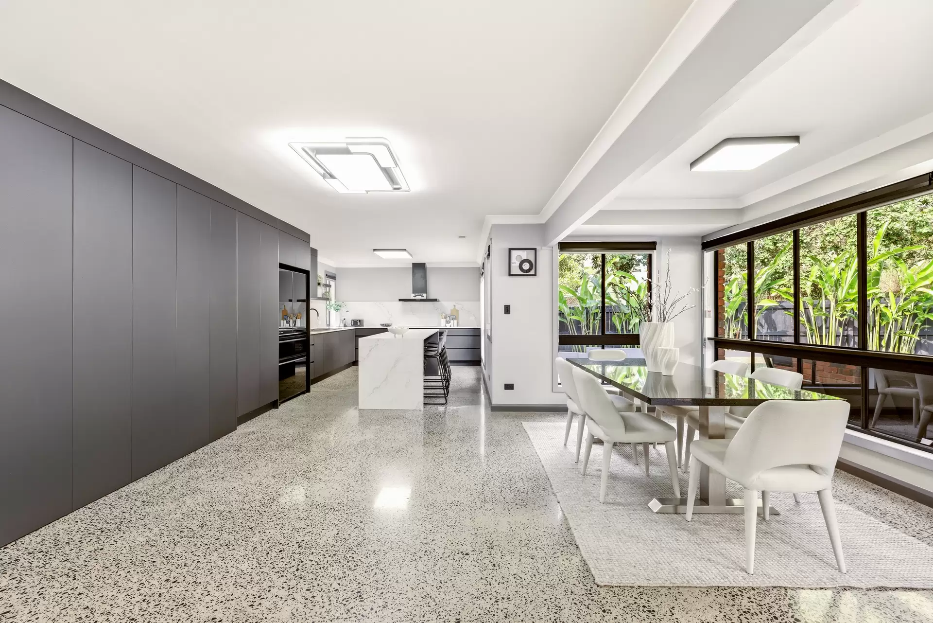 71 Wisteria Crescent, Mount Gravatt East Sold by Aurora Property - image 1