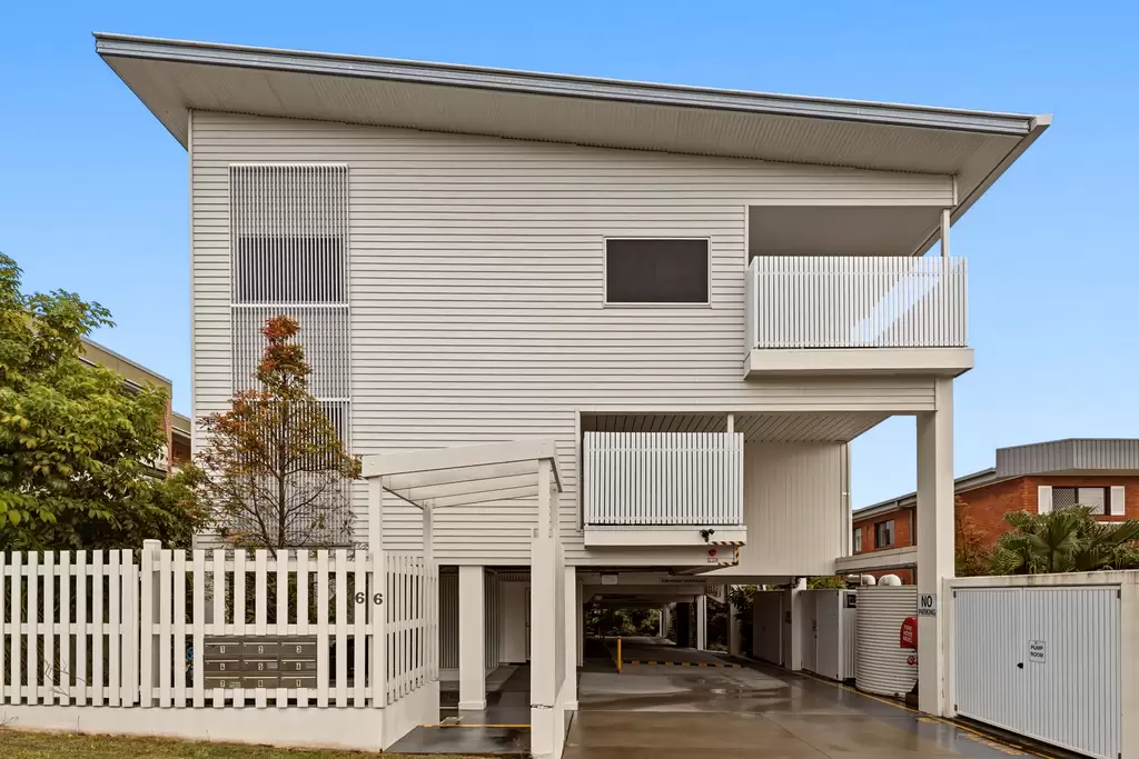 7/66 Kirkland Avenue, Coorparoo Sold by Aurora Property