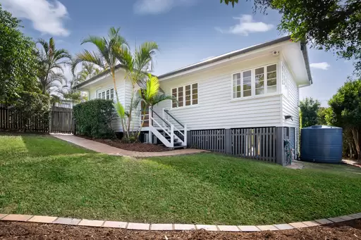50 Marvin Street, Holland Park West Sold by Aurora Property