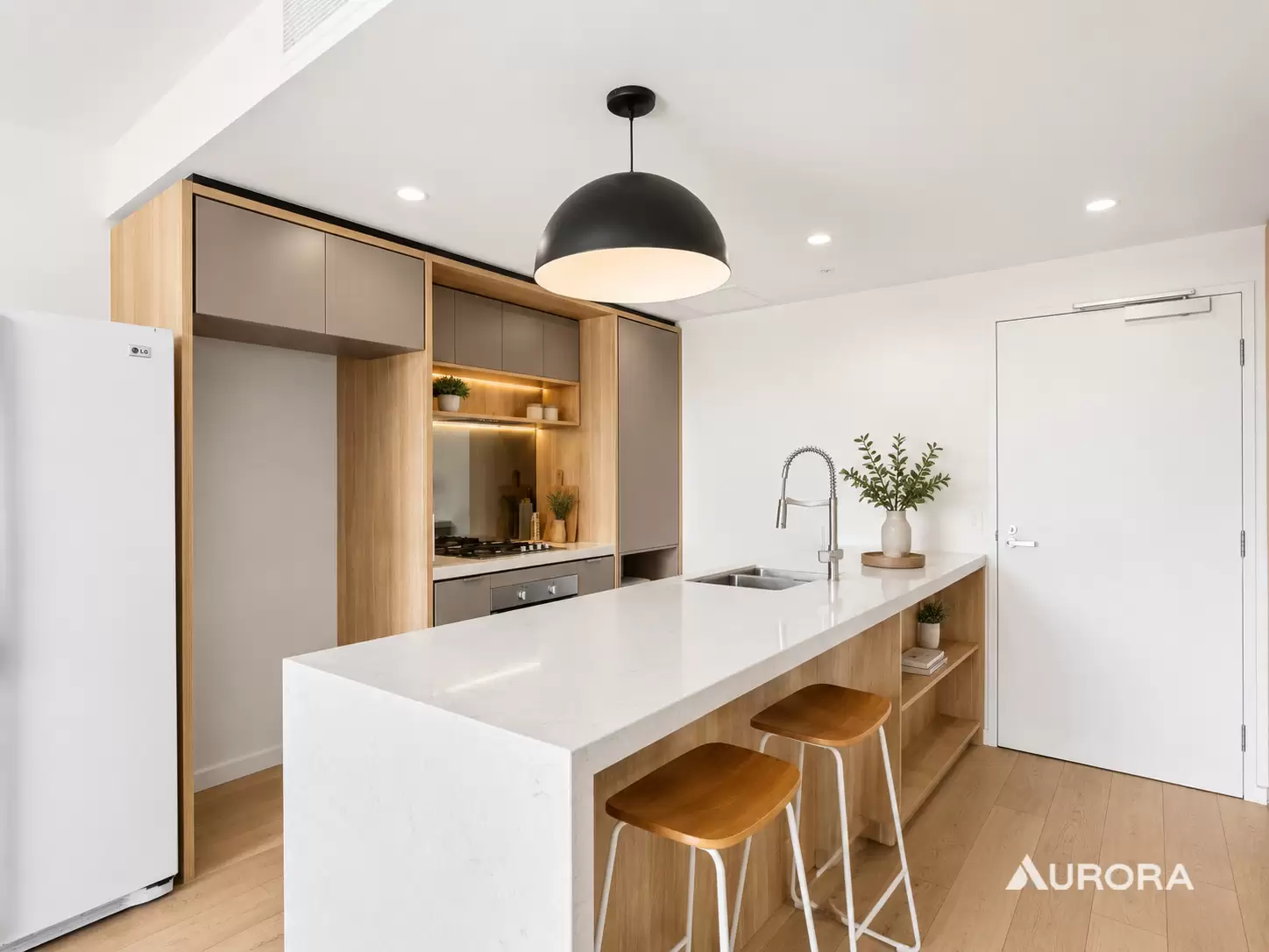 206/17 Deshon Street, Woolloongabba Sold by Aurora Property - image 4