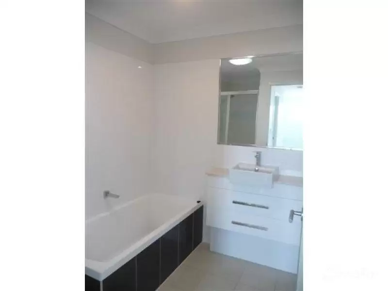 12/99 Adelaide Street, Carina Leased by Aurora Property - image 12
