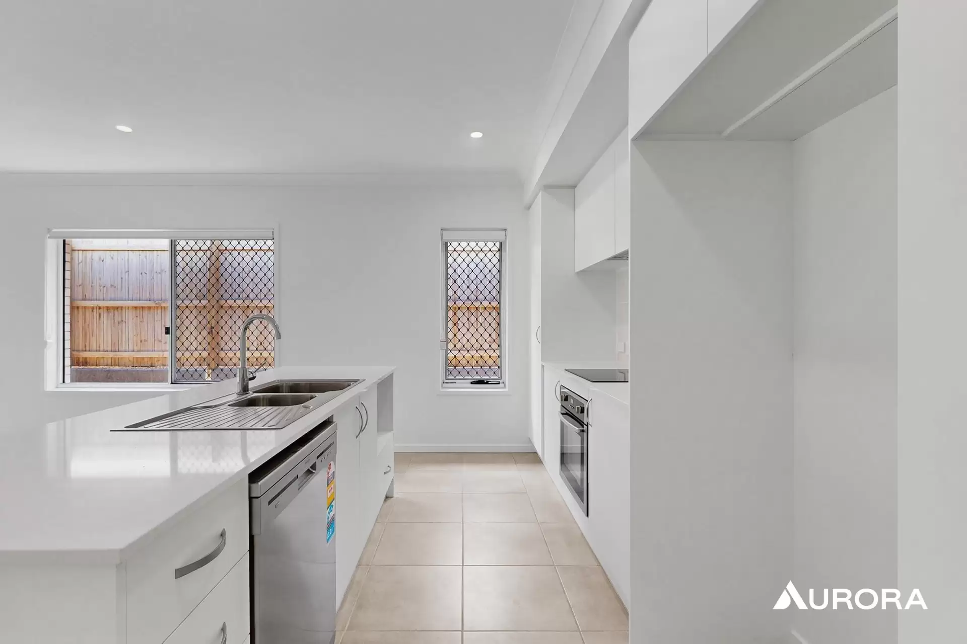 14 Alpine Street, Redland Bay Leased by Aurora Property - image 1