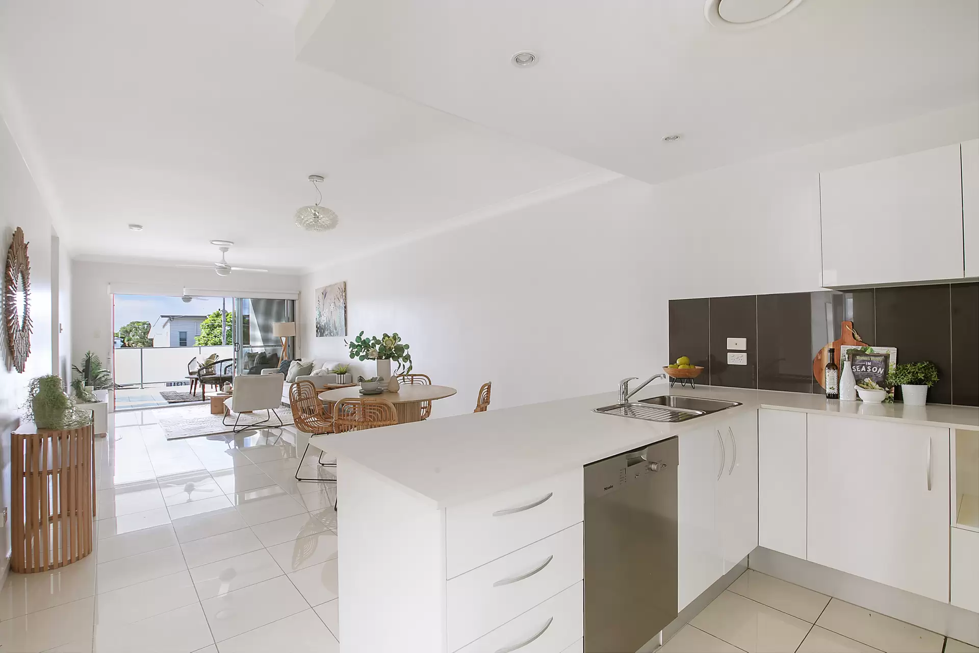 4/47 Kates Street, Morningside Sold by Aurora Property - image 1