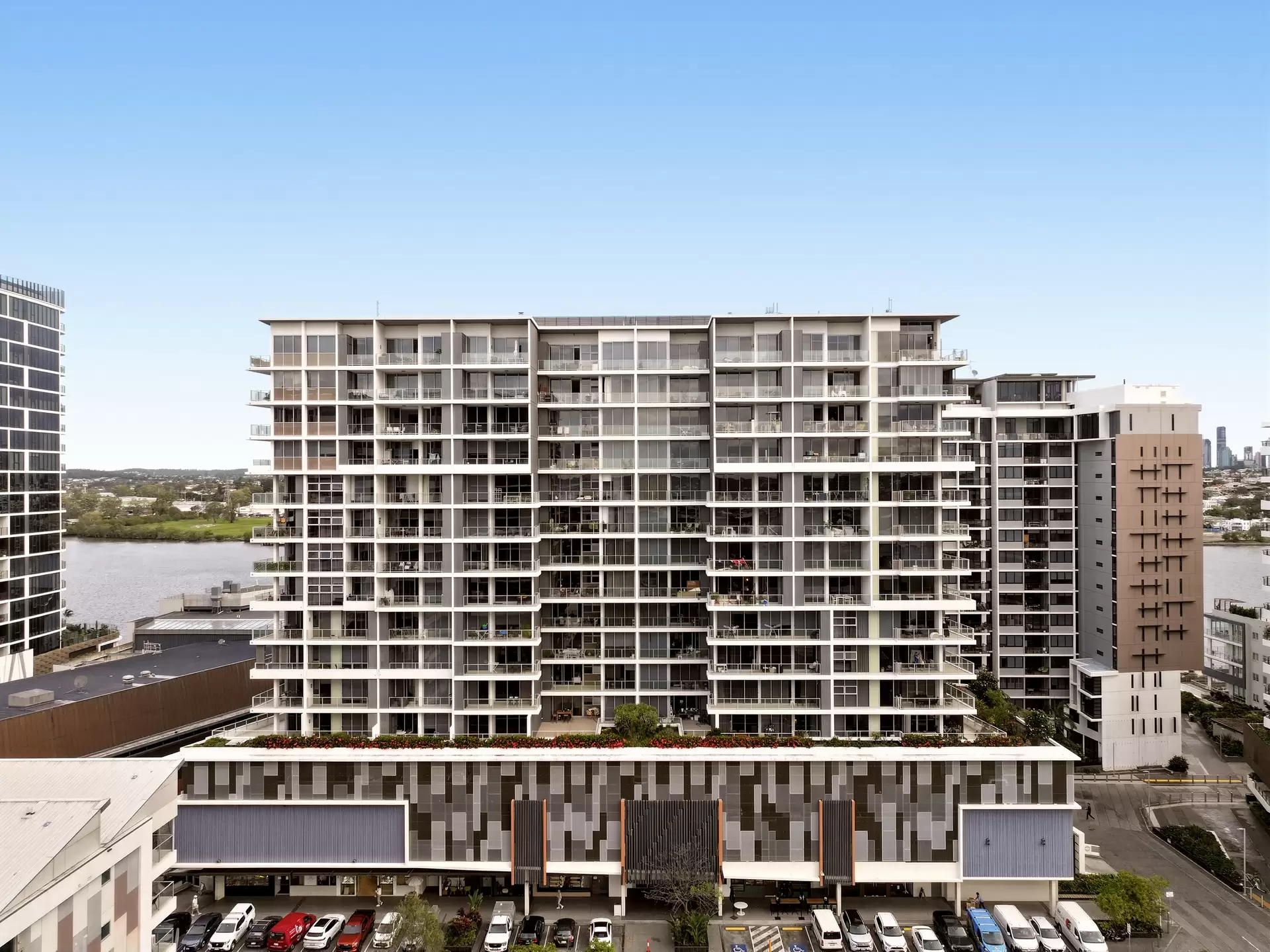 4106/37C Harbour Road, Hamilton Sold by Aurora Property - image 1
