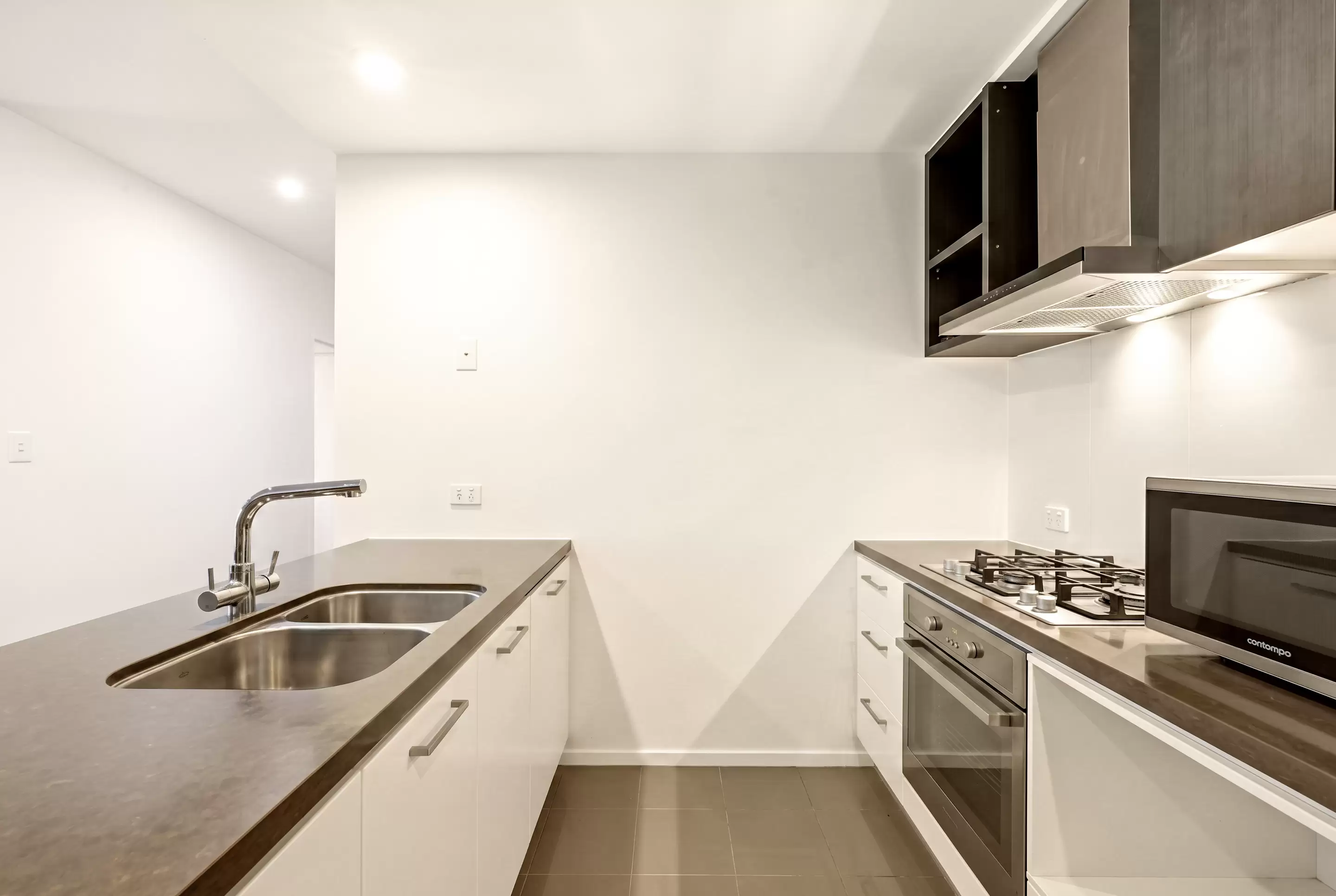 4106/37C Harbour Road, Hamilton Sold by Aurora Property - image 5