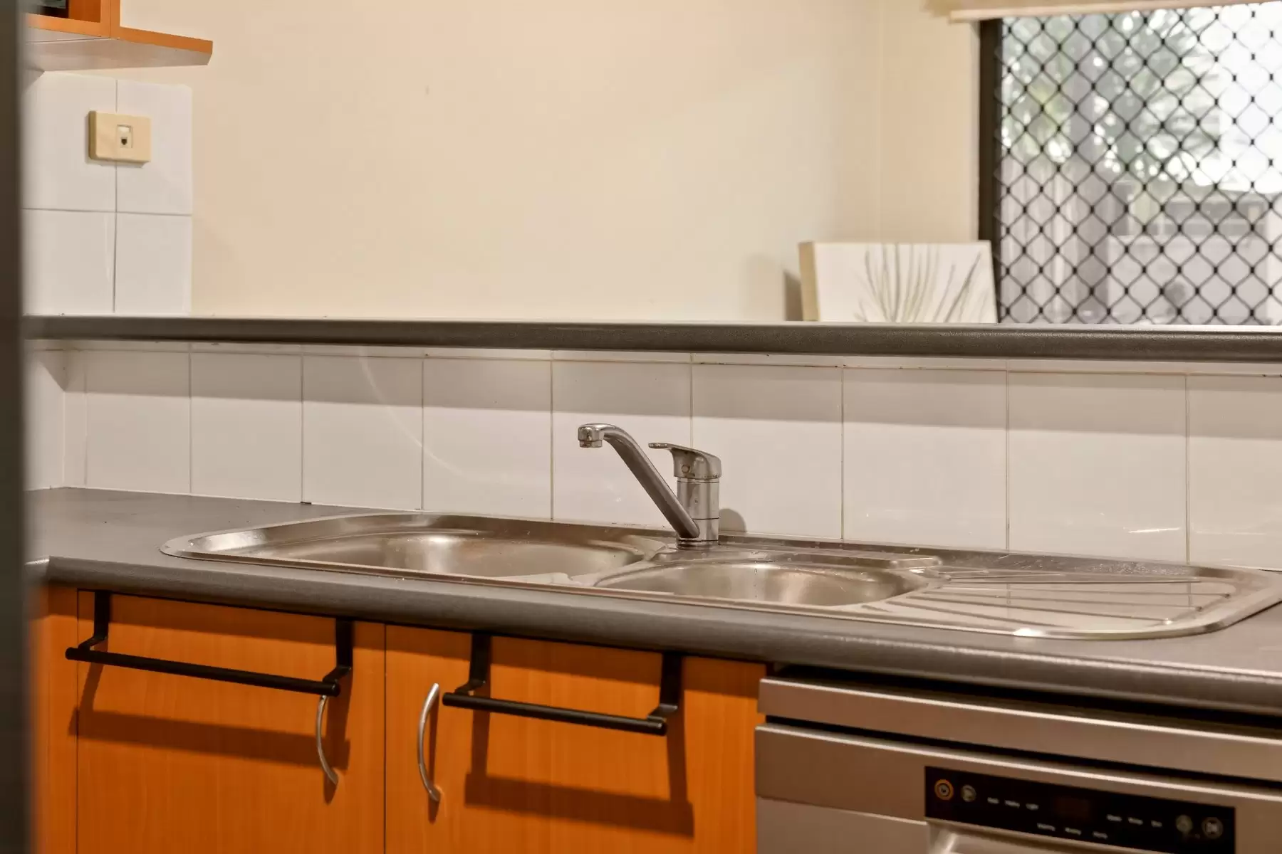 5/84 Kent Street, Hamilton For Sale by Aurora Property - image 5