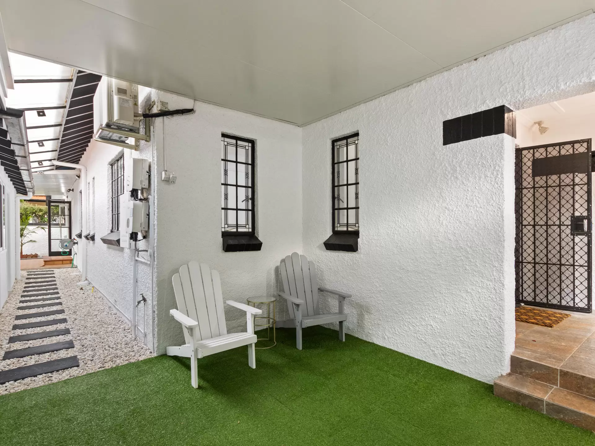 59 Hill End Terrace, West End Sold by Aurora Property - image 1