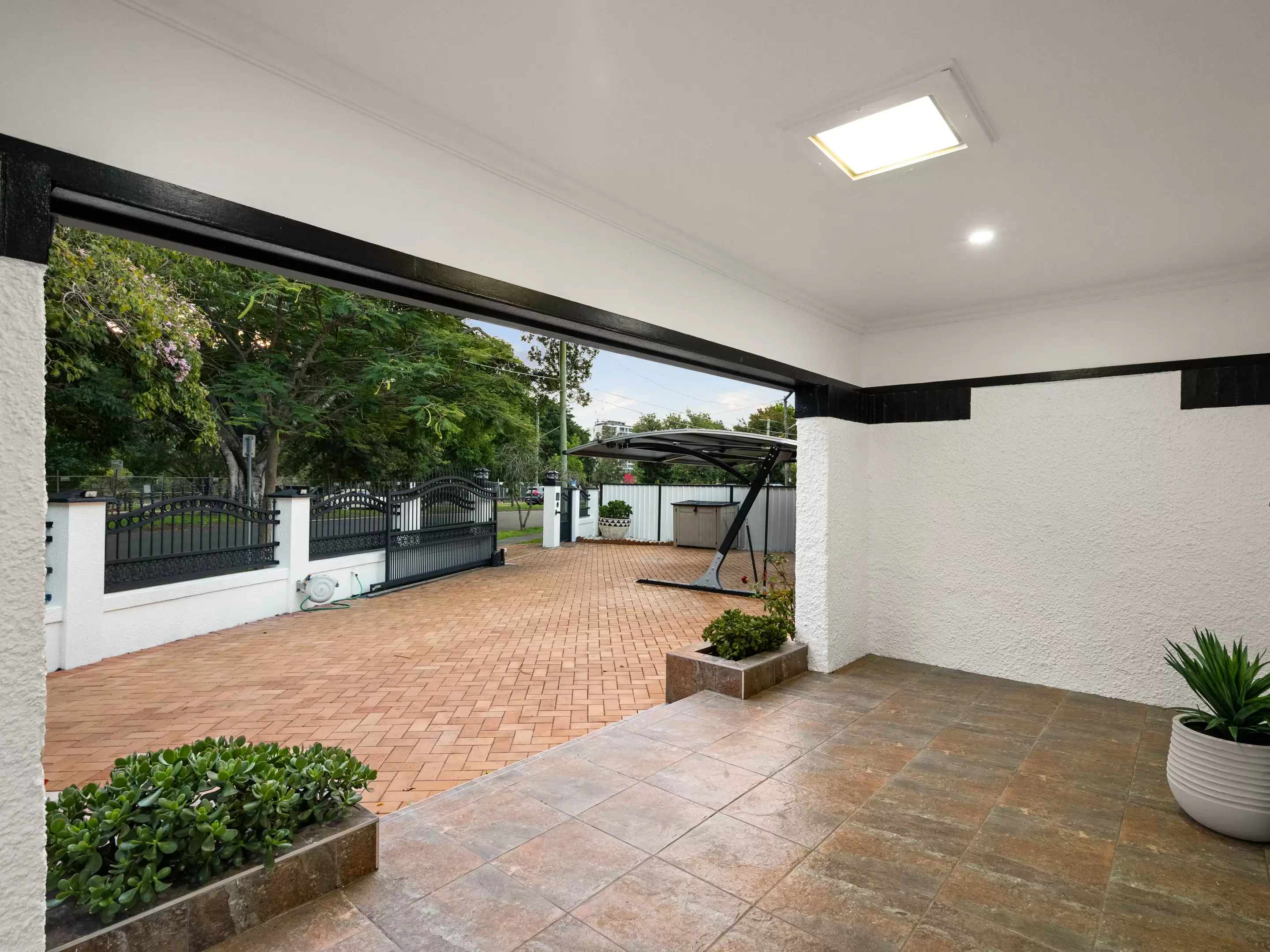 59 Hill End Terrace, West End Sold by Aurora Property - image 6