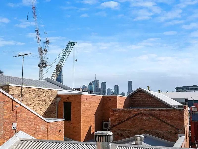 2201/3 Gibbon Street, Woolloongabba Sold by Aurora Property - image 10
