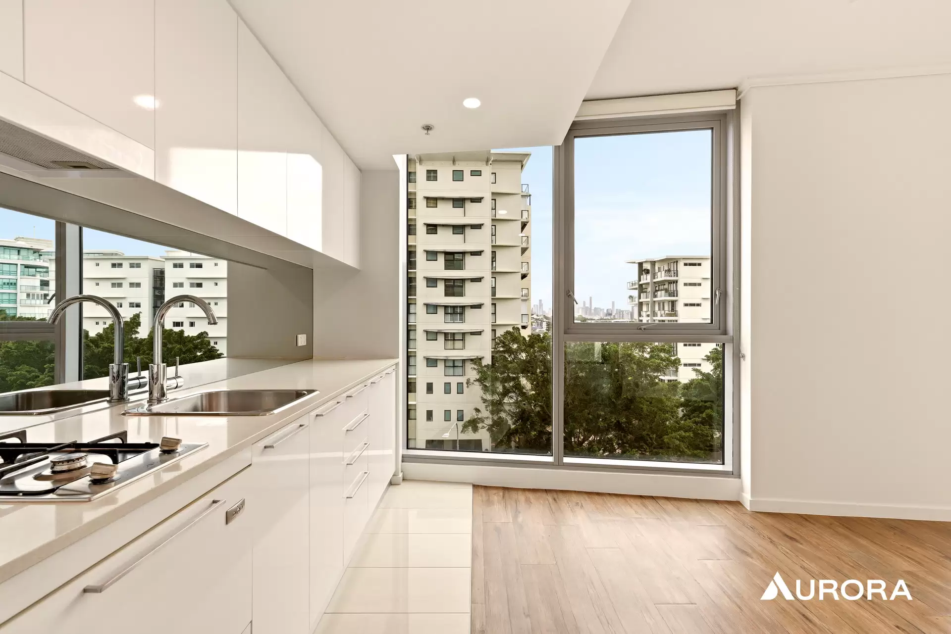 10513/8 Harbour Road, Hamilton Leased by Aurora Property - image 1