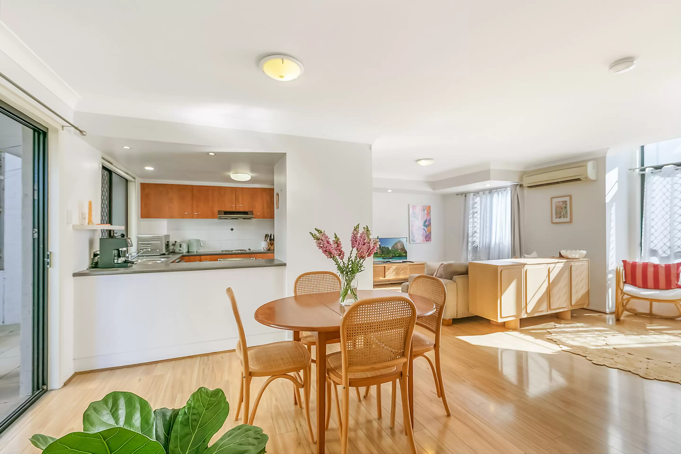 2/55 Jones Road, Carina Heights Sold by Aurora Property - image 3