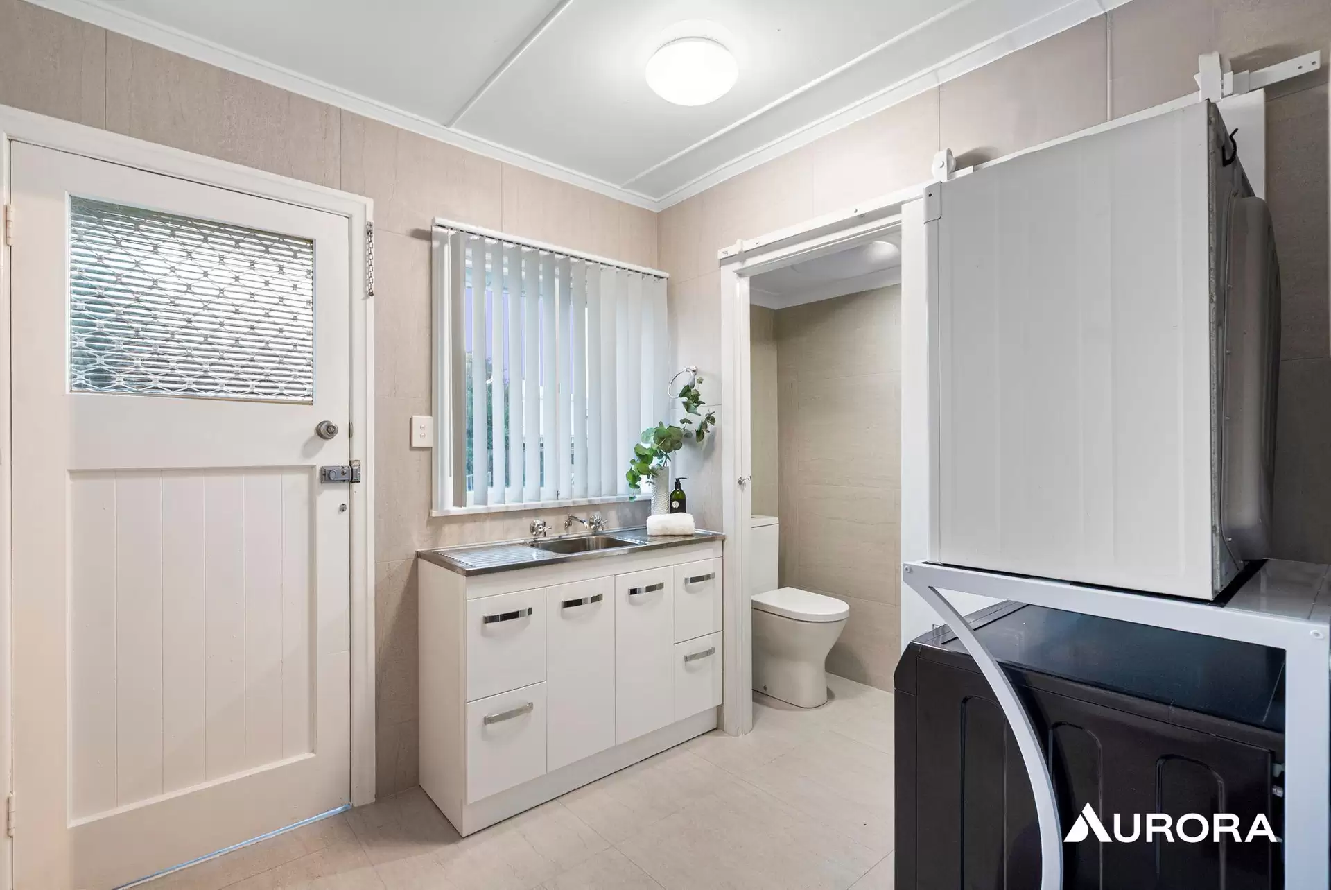19 Toohey Road, Tarragindi Leased by Aurora Property - image 1