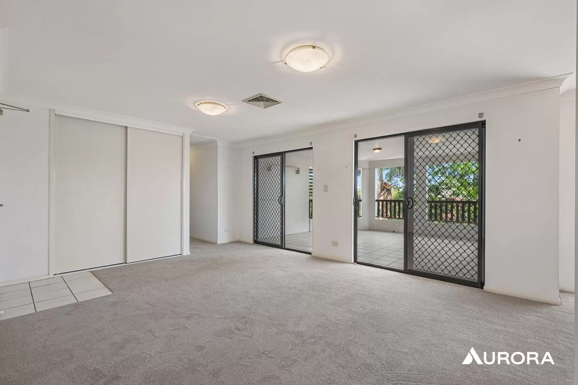 6/43 Rialto Street, Coorparoo Leased by Aurora Property - image 1