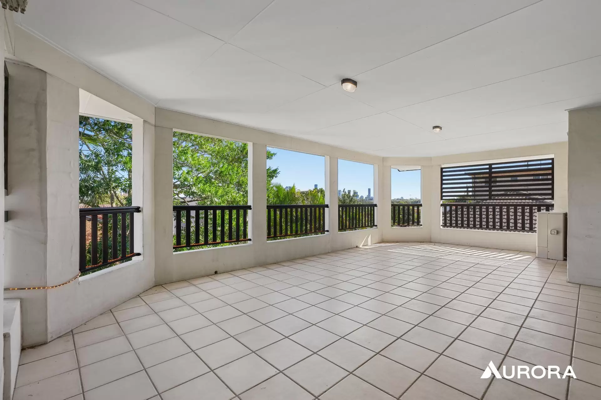 6/43 Rialto Street, Coorparoo Leased by Aurora Property - image 1