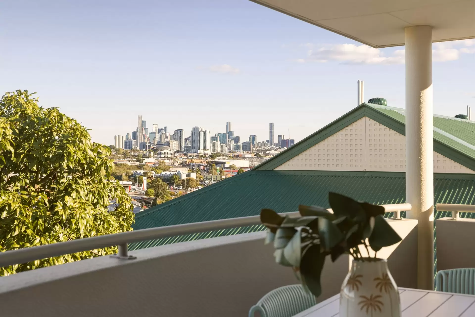 8/25 Whytecliffe Street, Albion Sold by Aurora Property - image 1