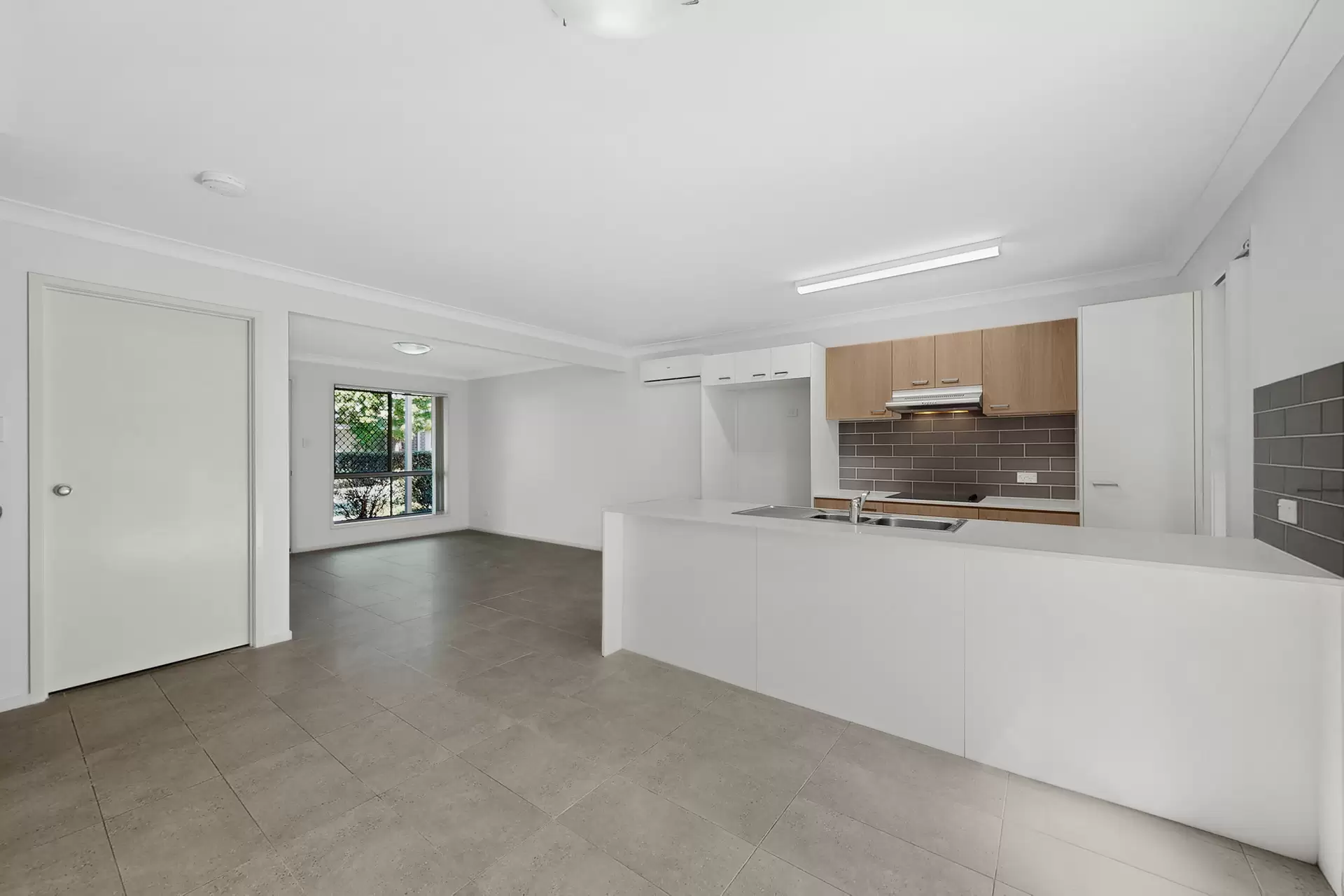 10/104A River Hills Road, Eagleby Sold by Aurora Property - image 1