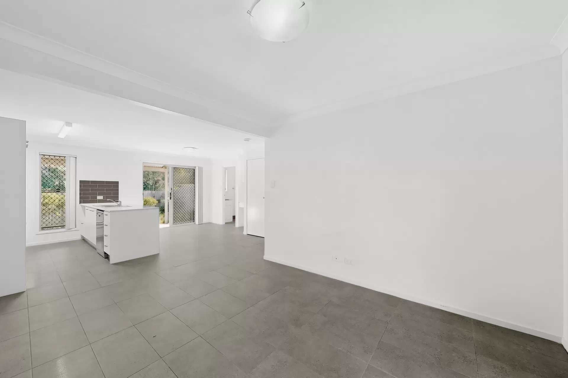 10/104A River Hills Road, Eagleby Sold by Aurora Property - image 1