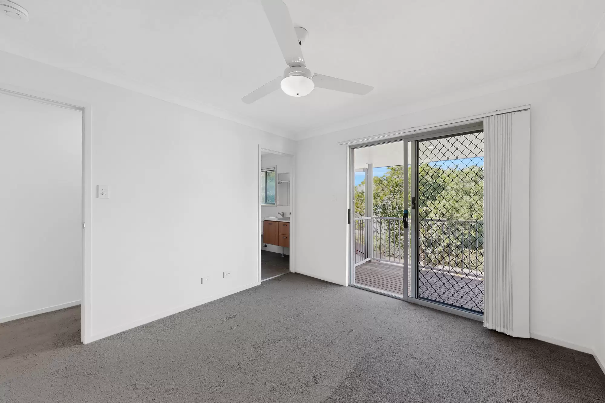 10/104A River Hills Road, Eagleby Sold by Aurora Property - image 9