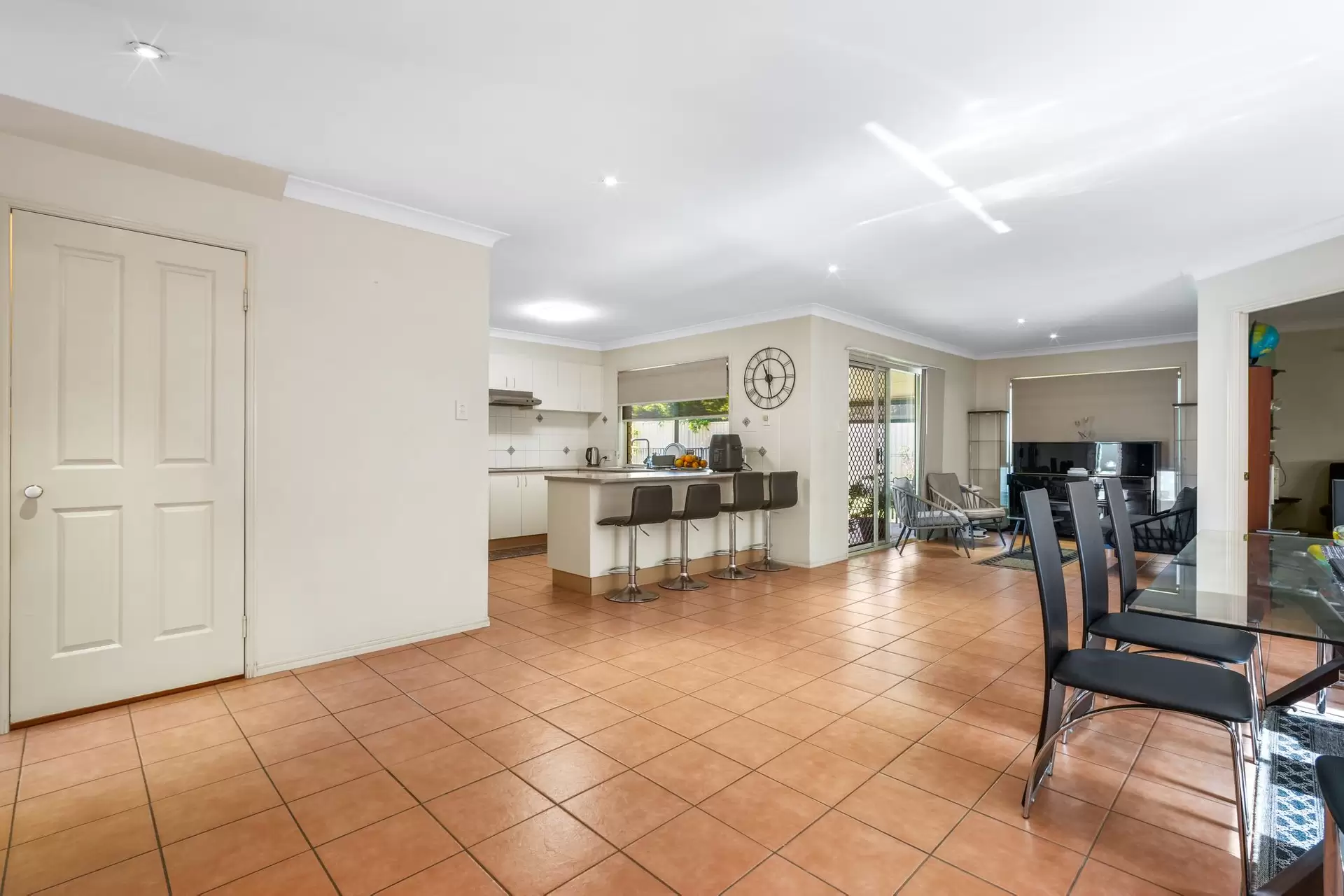 34 Kensington CCt, Brookfield Leased by Aurora Property - image 1