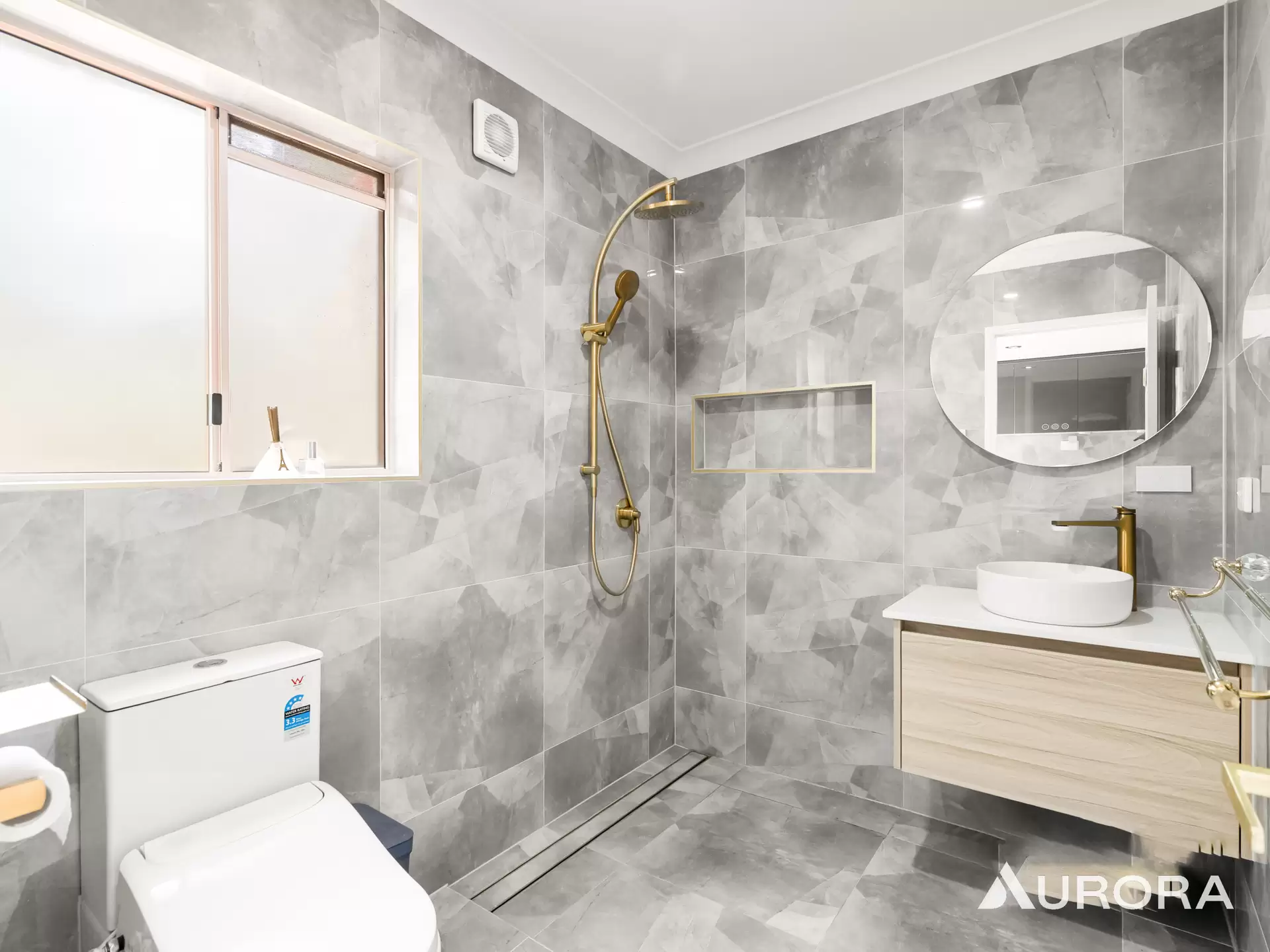 8 Somerset Close, Forest Lake For Sale by Aurora Property - image 1